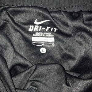 Nike Shorts - Nike running shorts Nike Shorts - Nike running shorts